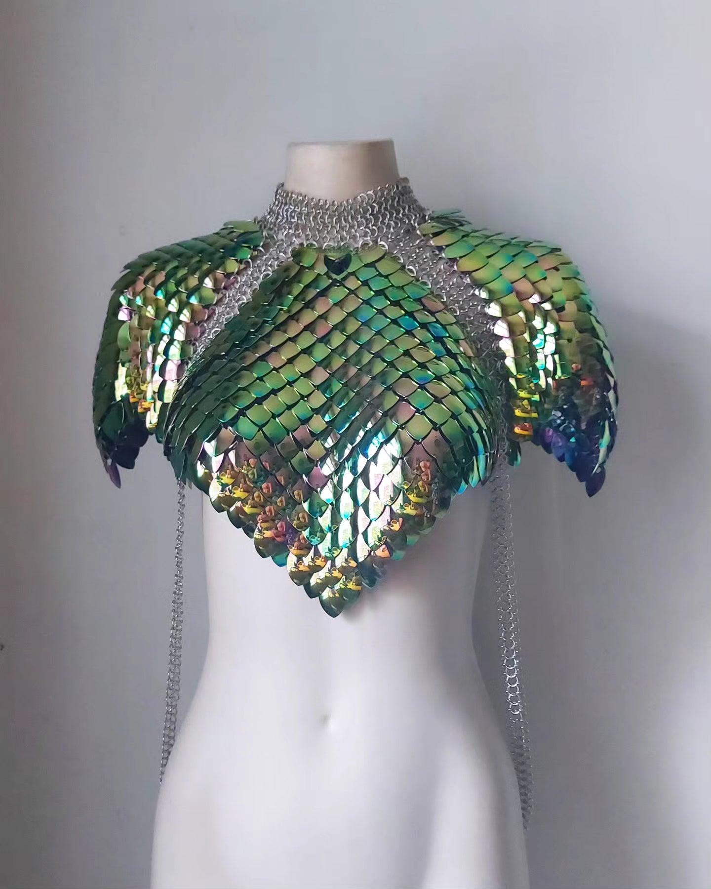 Rainbow Scalemail Mantel Armor